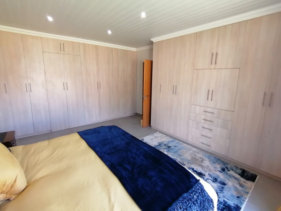 3 Bedroom Property for Sale in Langenhovenpark Free State